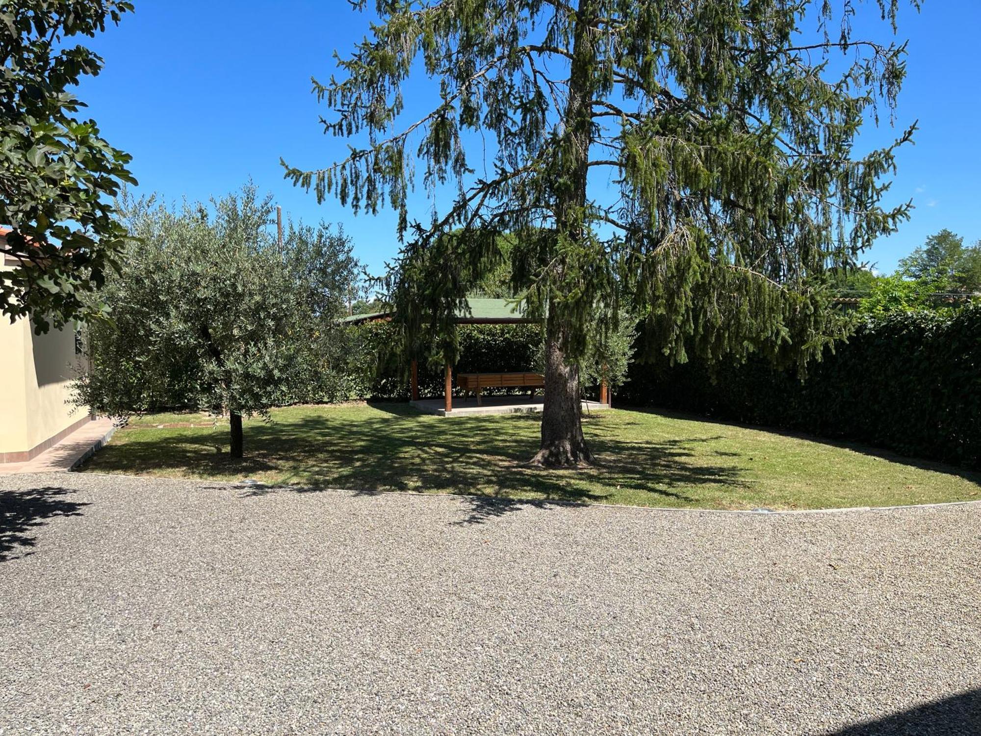 Holiday House La Rosa Terricciola Extérieur photo